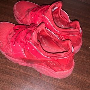 Nike all red huraches